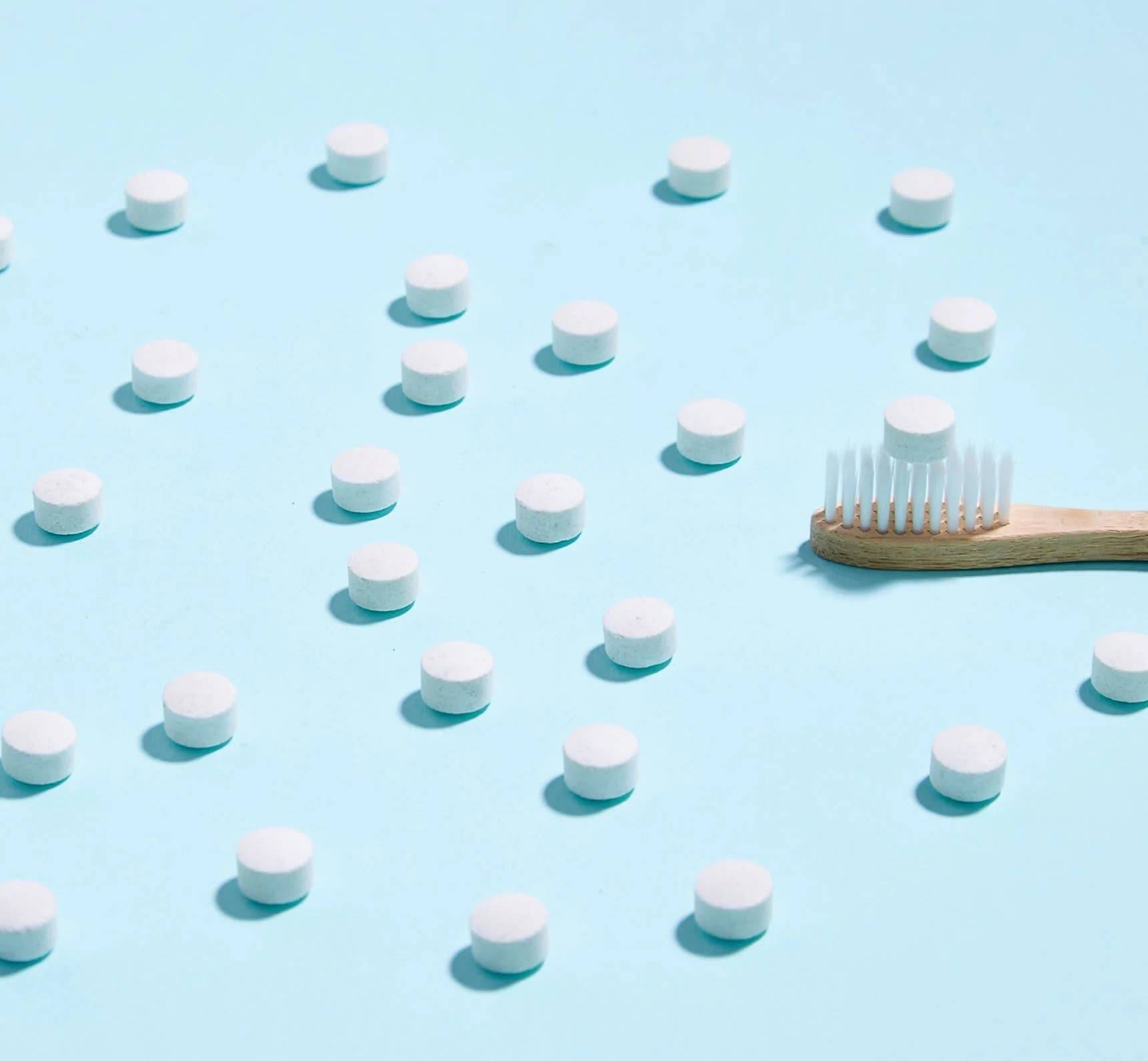 60 Toothpaste Tablets (Fluoride Free, Whitening, Mint)