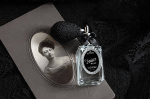 Open image in slideshow, Vintage Perfume
