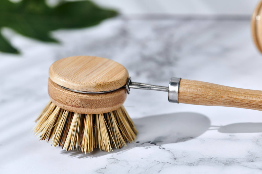 Long Handle Wood &amp; Metal Dish Brush (Plastic Free)