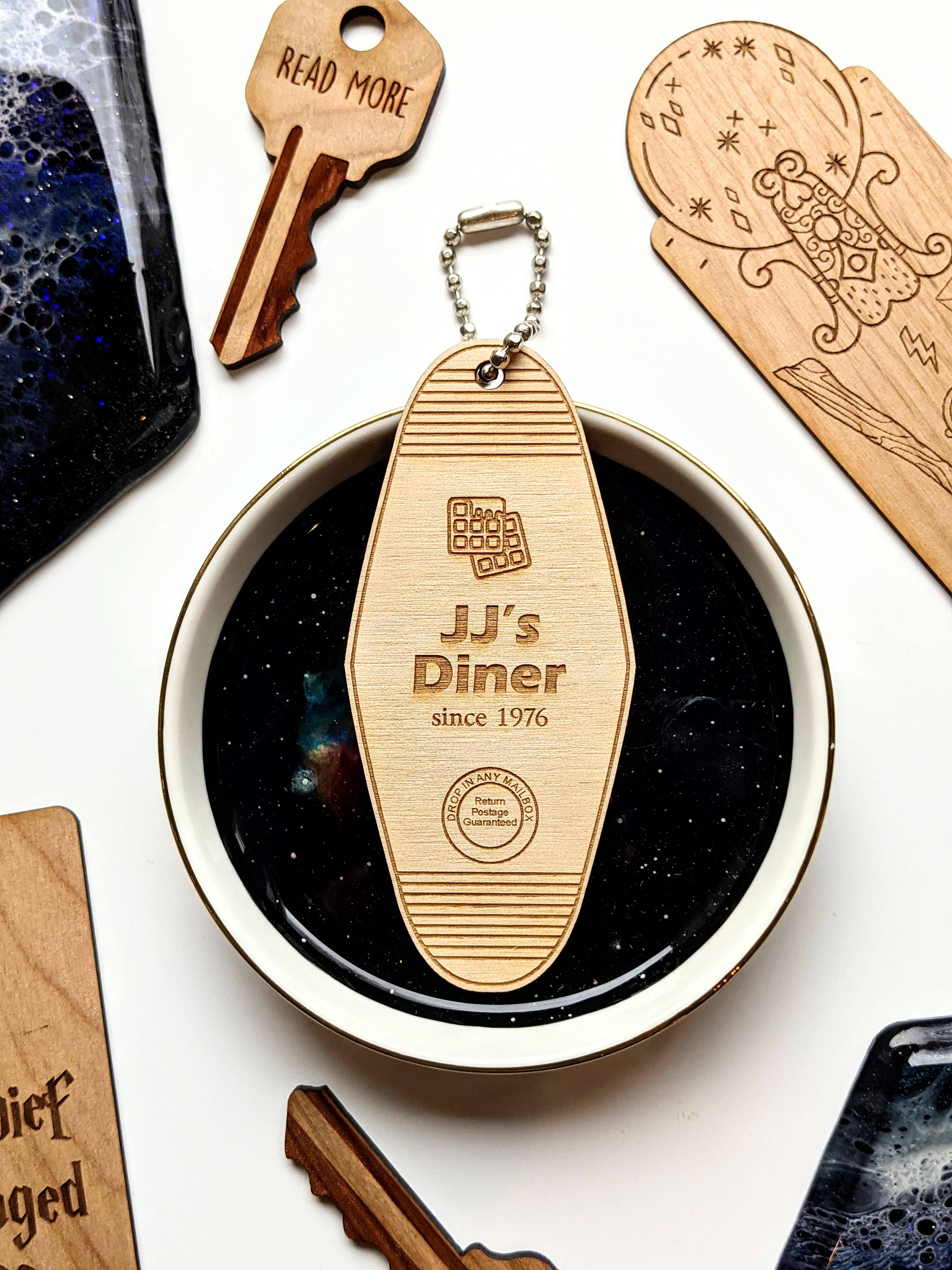 Park &amp; Rec Vintage Hotel Keychain